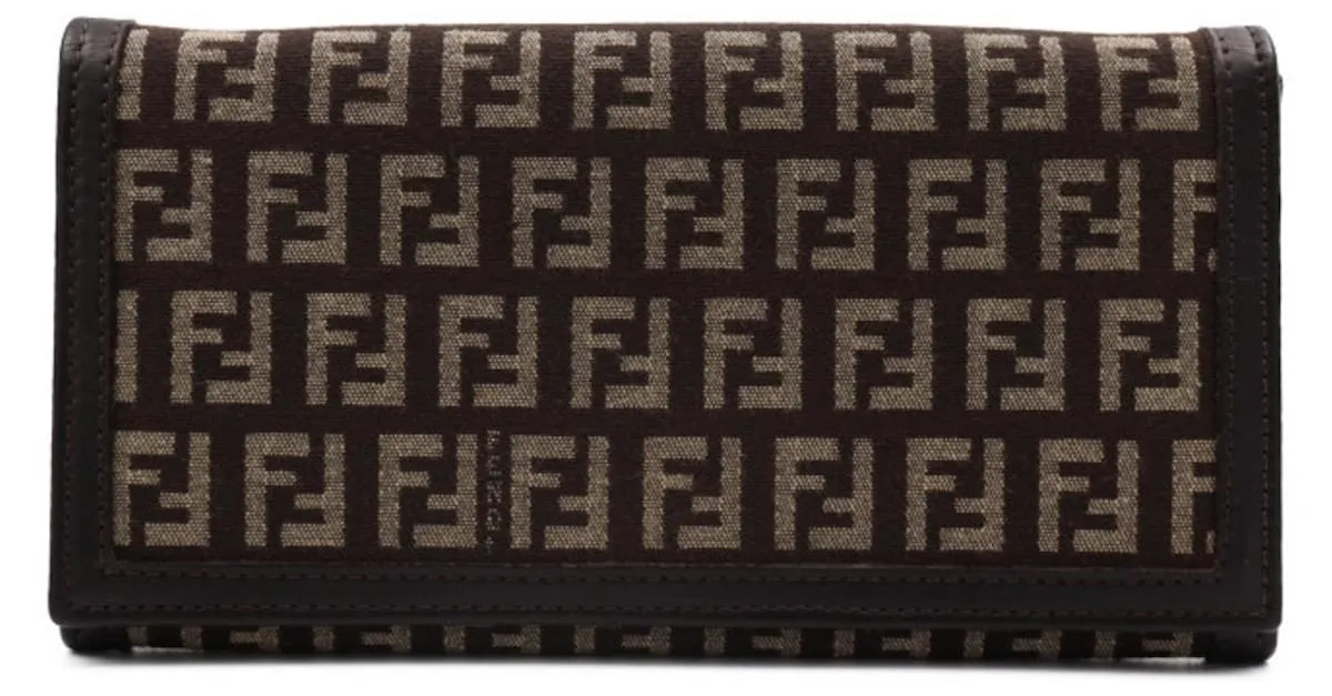Fendi Zucca Castaño 